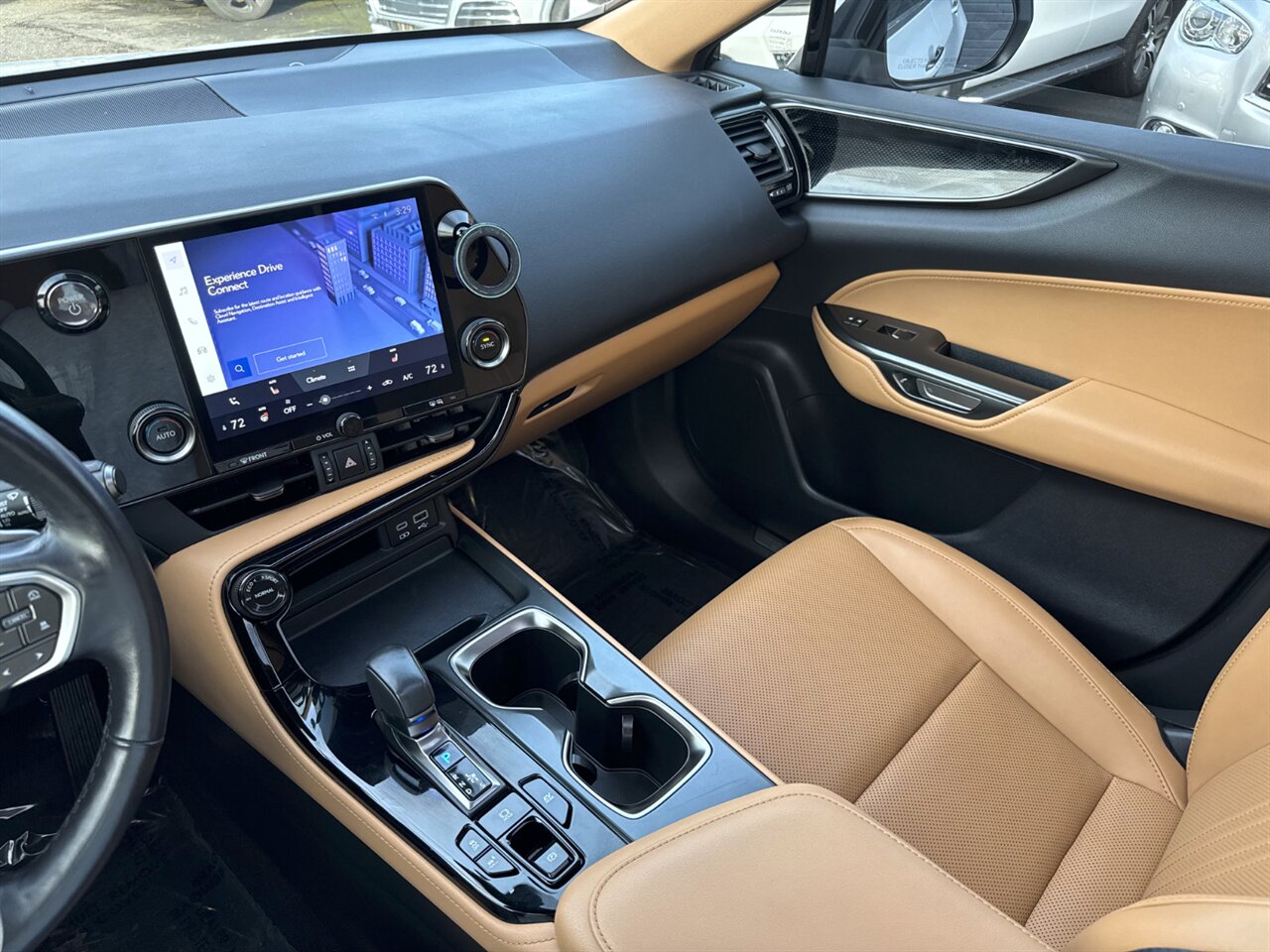 2024 Lexus NX 350h 1 OWNER LOADED ADAPTIVE CRUISE - Photo 24 - Portland, OR 97211