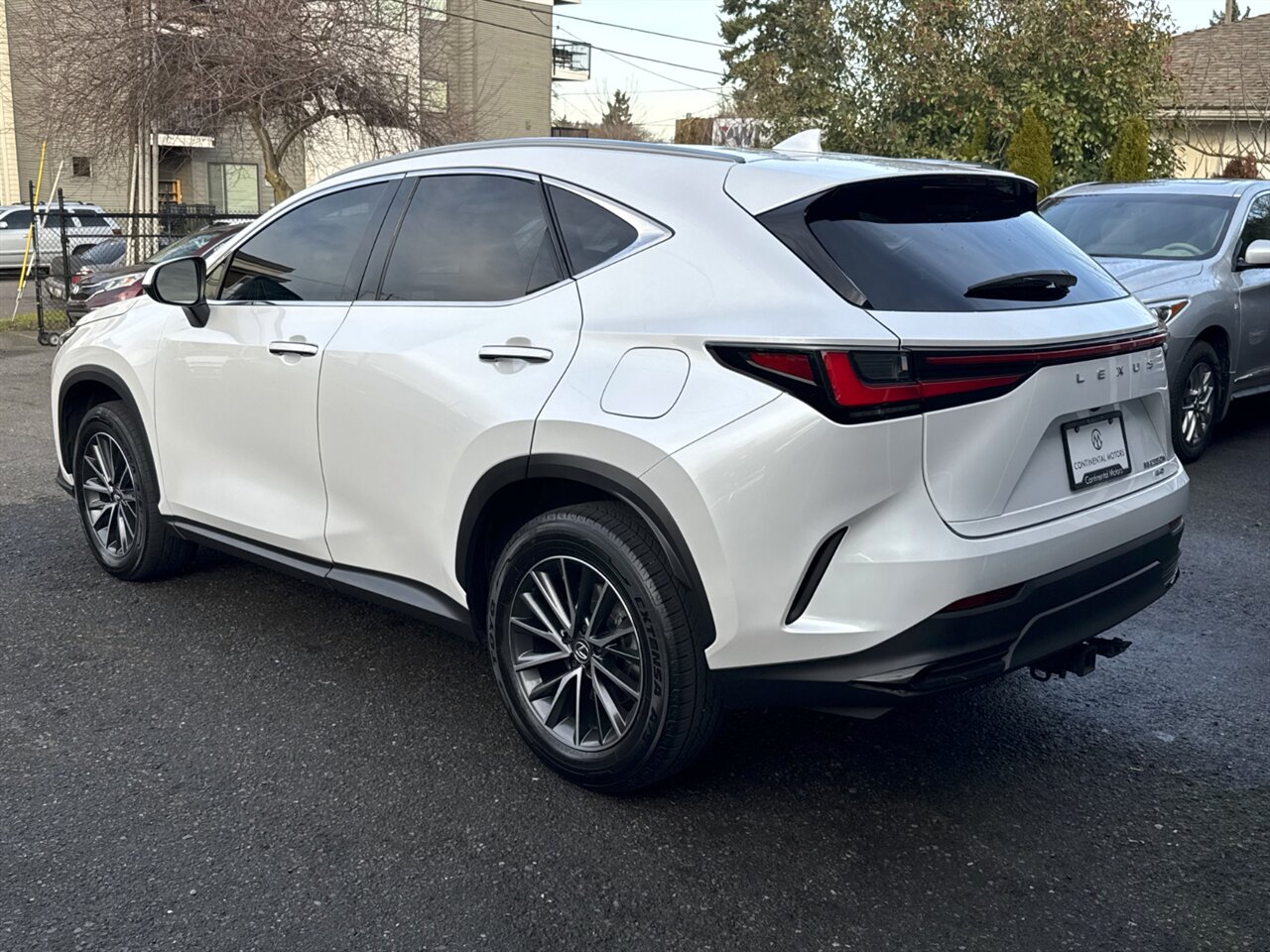 2024 Lexus NX 350h 1 OWNER LOADED ADAPTIVE CRUISE - Photo 9 - Portland, OR 97211