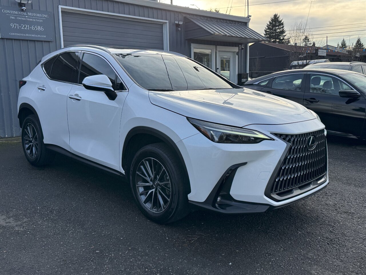 2024 Lexus NX 350h 1 OWNER LOADED ADAPTIVE CRUISE - Photo 5 - Portland, OR 97211