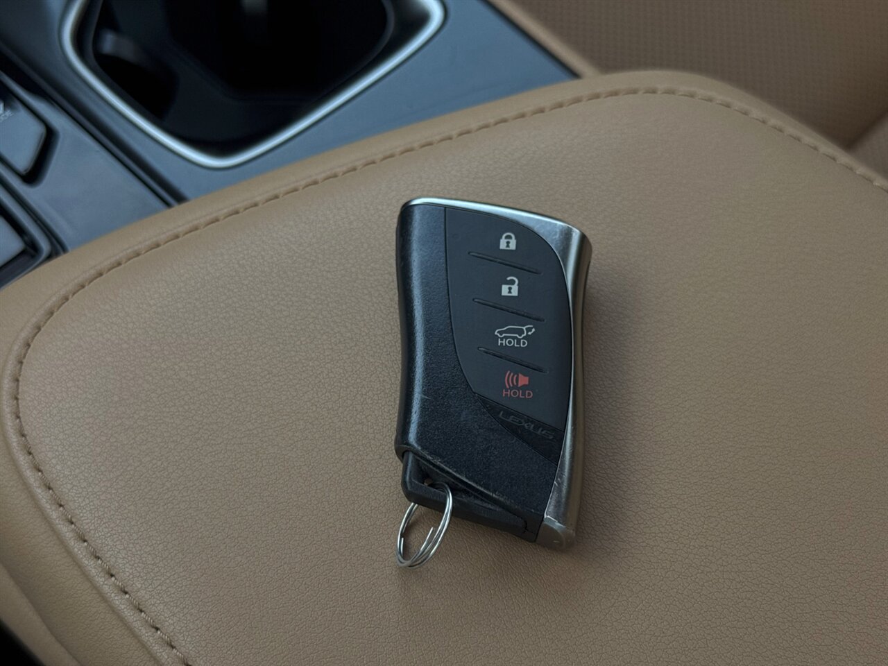 2024 Lexus NX 350h 1 OWNER LOADED ADAPTIVE CRUISE - Photo 39 - Portland, OR 97211