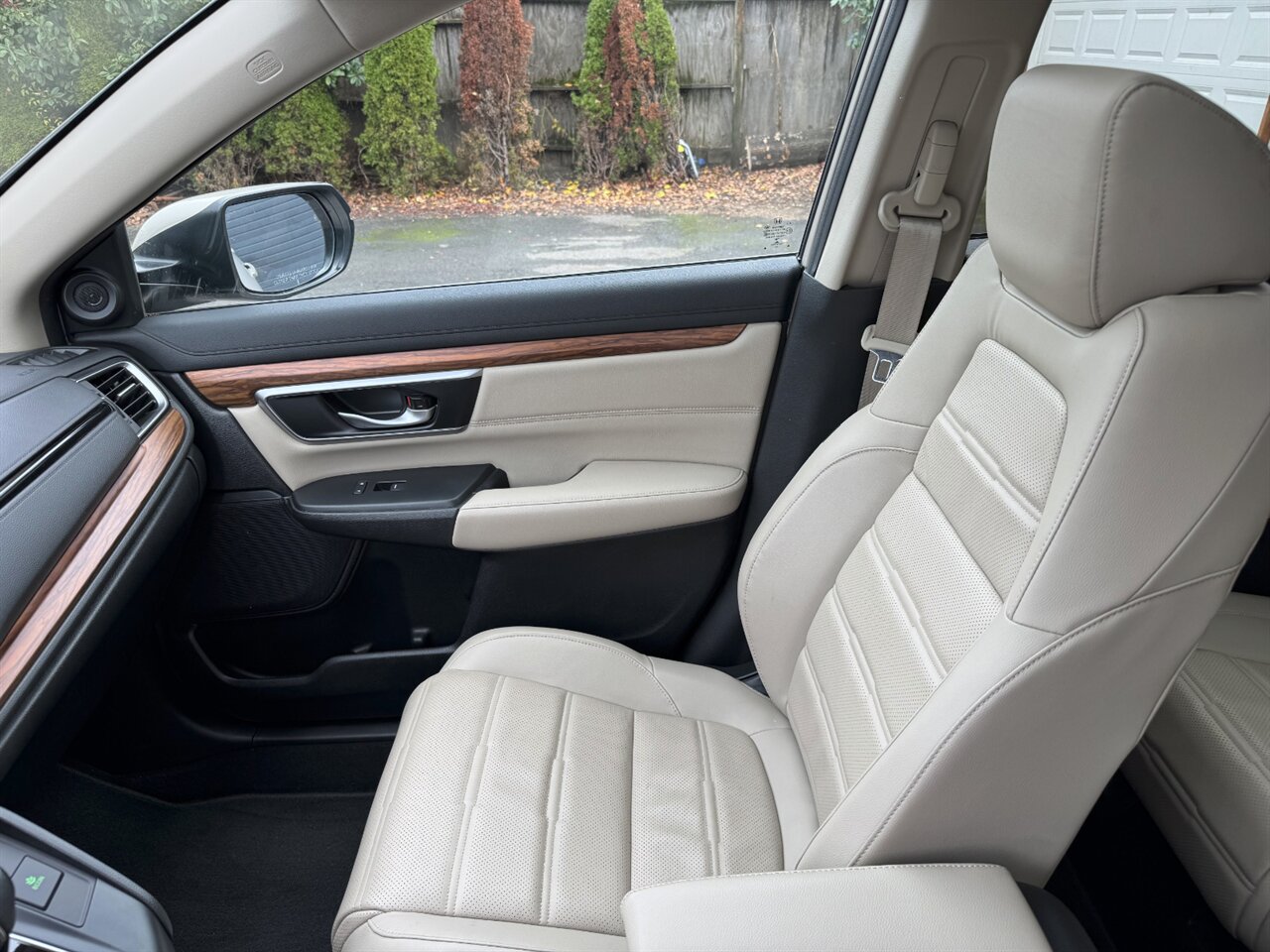 2017 Honda CR-V Touring AWD ONLY 19K MILES   - Photo 30 - Portland, OR 97211