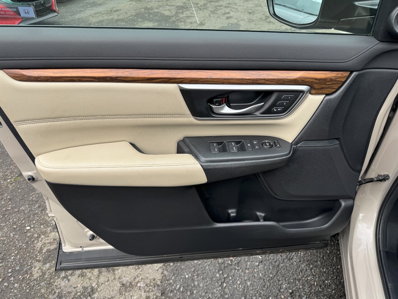 2017 Honda CR-V Touring AWD ONLY 19K MILES   - Photo 12 - Portland, OR 97211