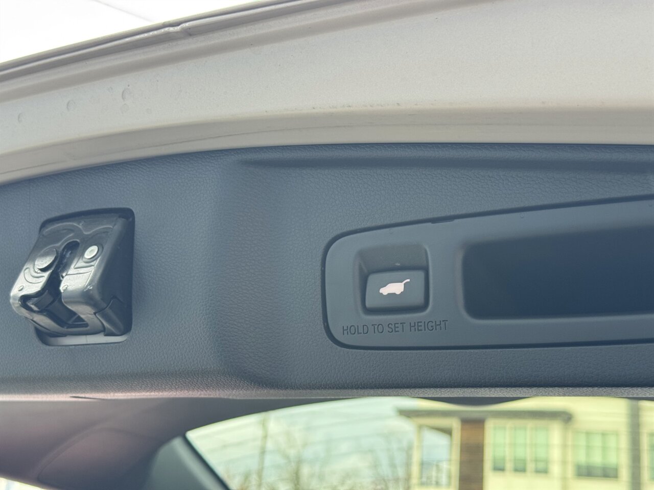 2017 Honda CR-V Touring AWD ONLY 19K MILES   - Photo 17 - Portland, OR 97211