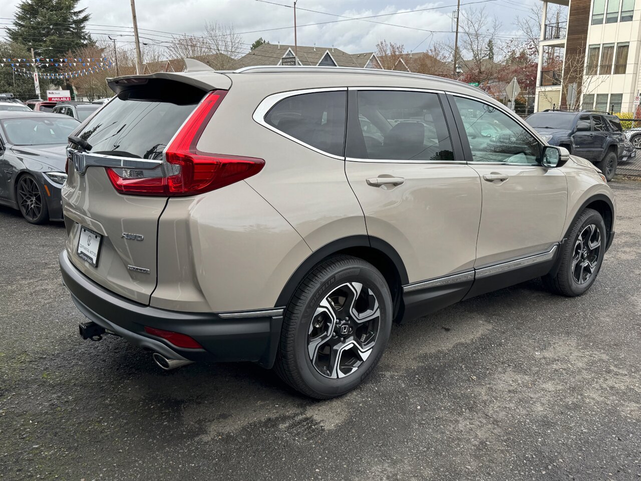 2017 Honda CR-V Touring AWD ONLY 19K MILES   - Photo 8 - Portland, OR 97211