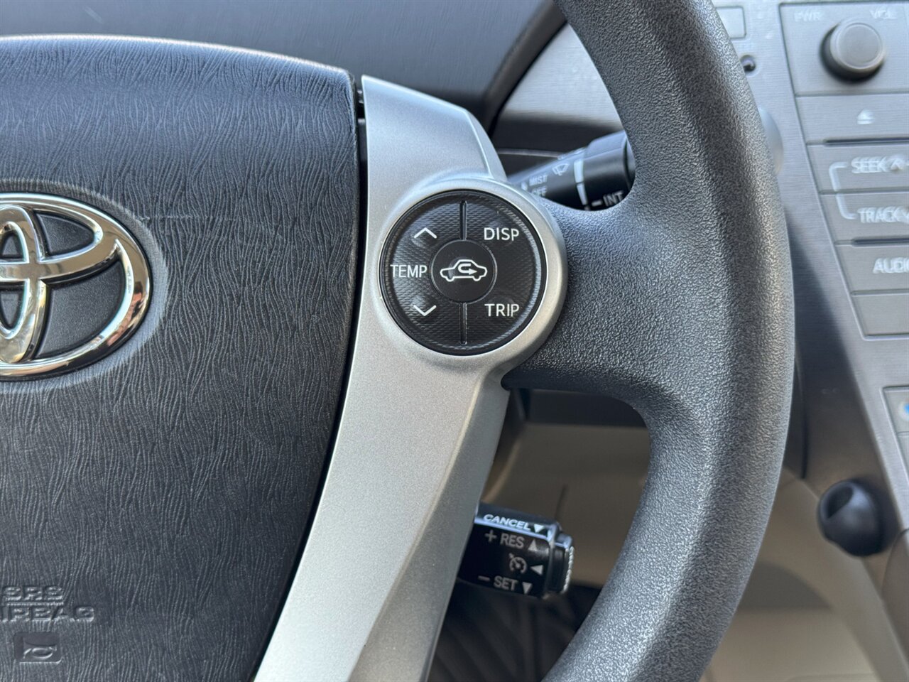 2015 Toyota Prius Two BACKUP CAMERA BLUETOOTH - Photo 24 - Portland, OR 97211