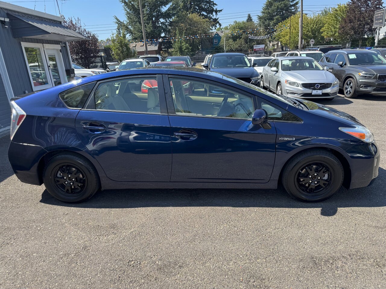 2015 Toyota Prius Two BACKUP CAMERA BLUETOOTH - Photo 7 - Portland, OR 97211