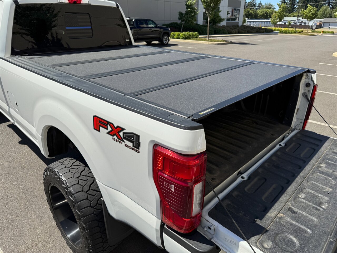 2022 Ford F-250 Super Duty Platinum   - Photo 18 - Portland, OR 97211