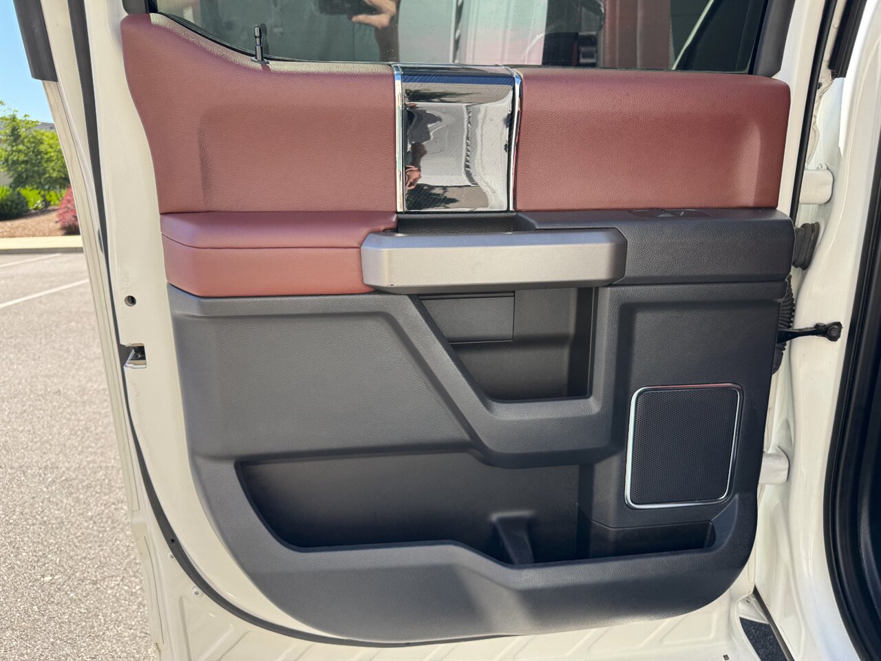 2022 Ford F-250 Super Duty Platinum   - Photo 14 - Portland, OR 97211