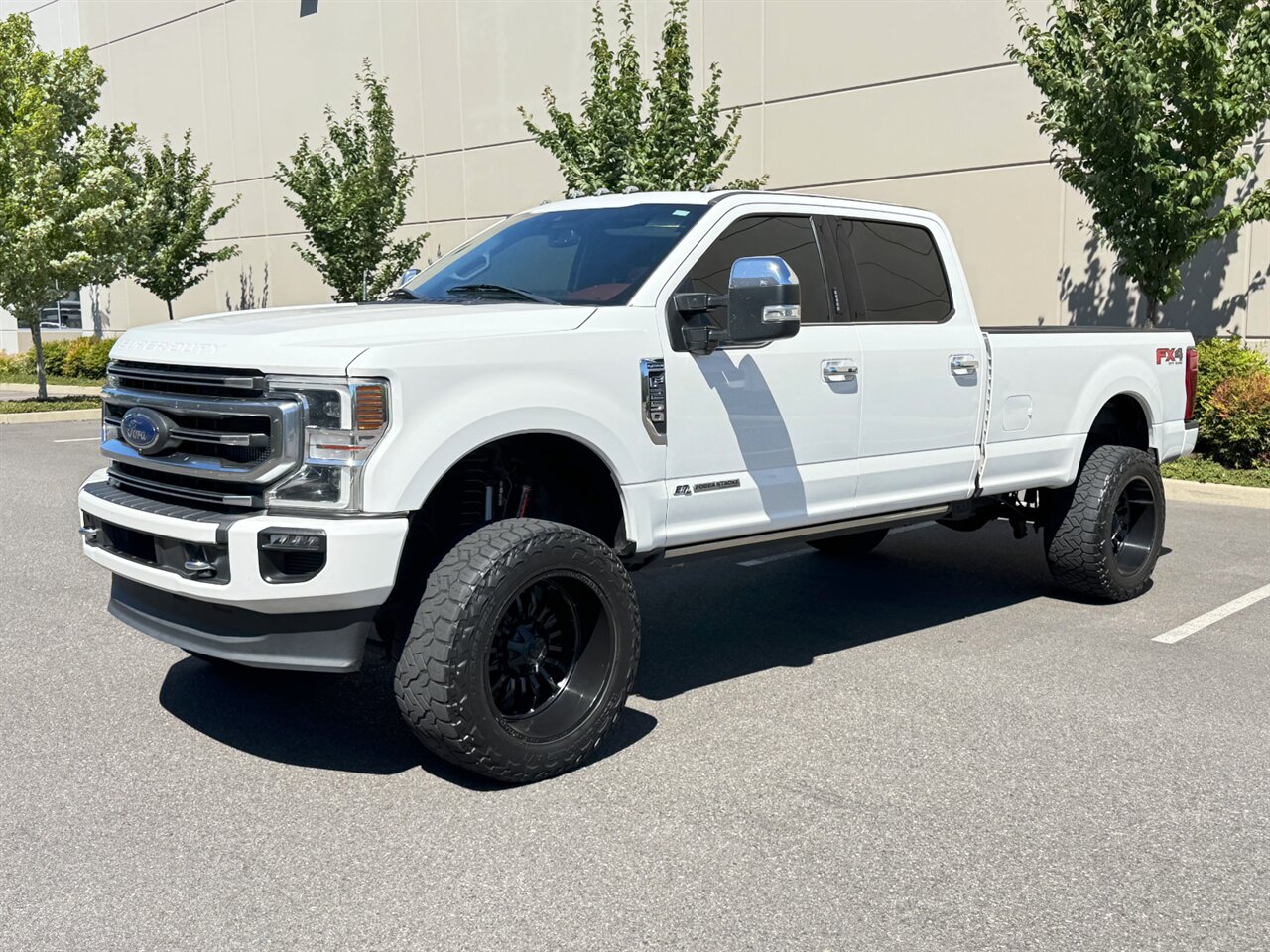 2022 Ford F-250 Super Duty Platinum   - Photo 3 - Portland, OR 97211