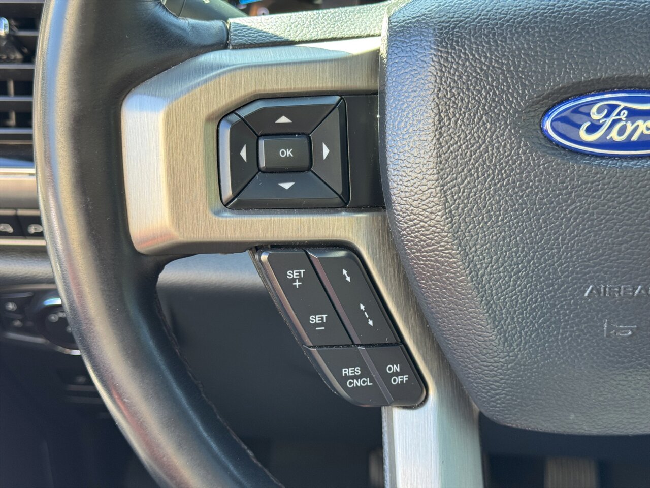 2022 Ford F-250 Super Duty Platinum   - Photo 28 - Portland, OR 97211