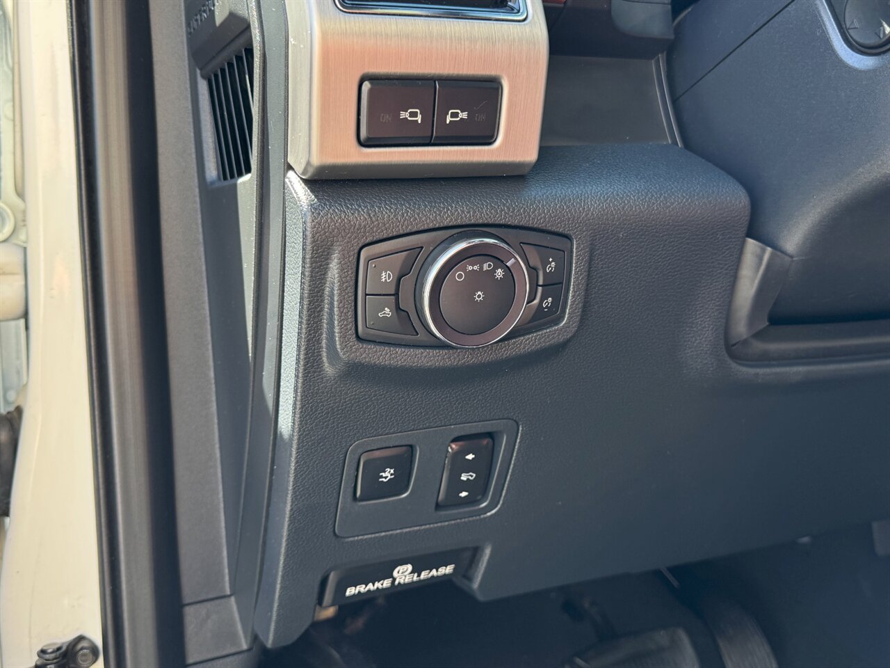 2022 Ford F-250 Super Duty Platinum   - Photo 25 - Portland, OR 97211