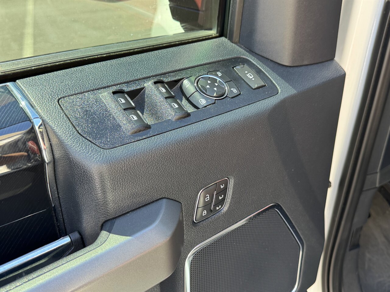2022 Ford F-250 Super Duty Platinum   - Photo 24 - Portland, OR 97211