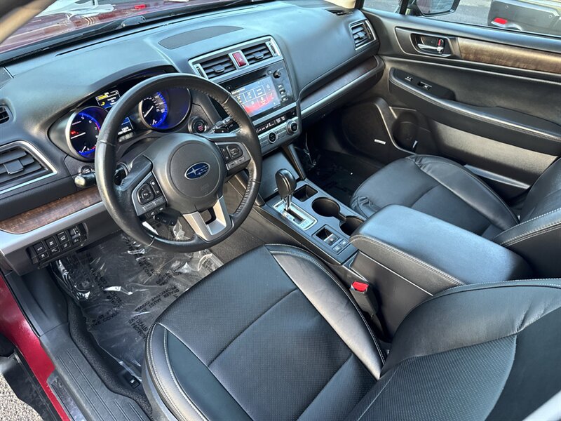 2017 Subaru Outback 3.6R Limited ADAPTIVE CRUISE SUNROOF  