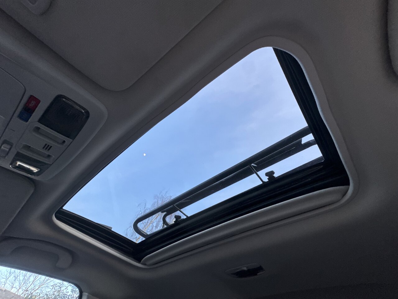2017 Subaru Outback 3.6R Limited ADAPTIVE CRUISE SUNROOF   - Photo 35 - Portland, OR 97211