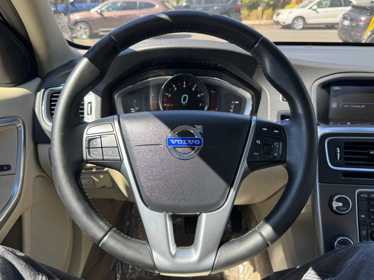 2014 Volvo S60 T5 - Photo 22 - Portland, OR 97211