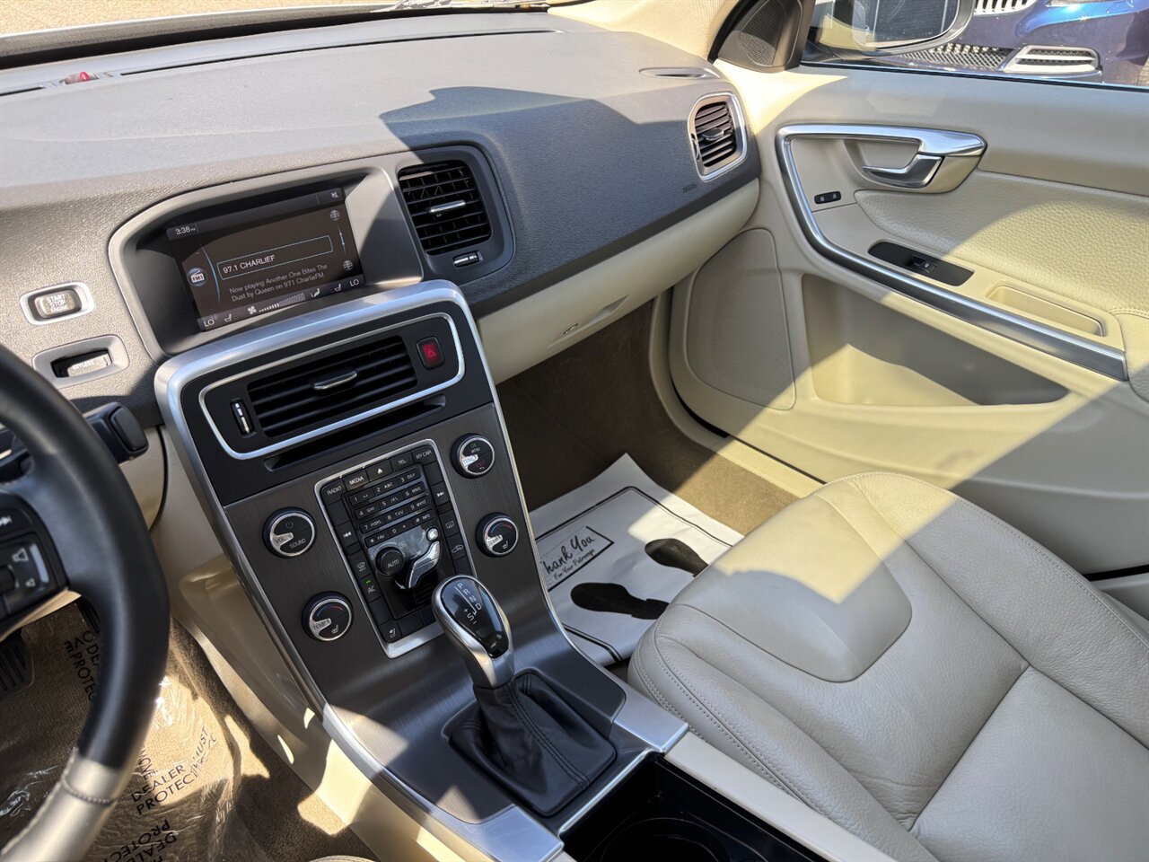 2014 Volvo S60 T5 - Photo 26 - Portland, OR 97211