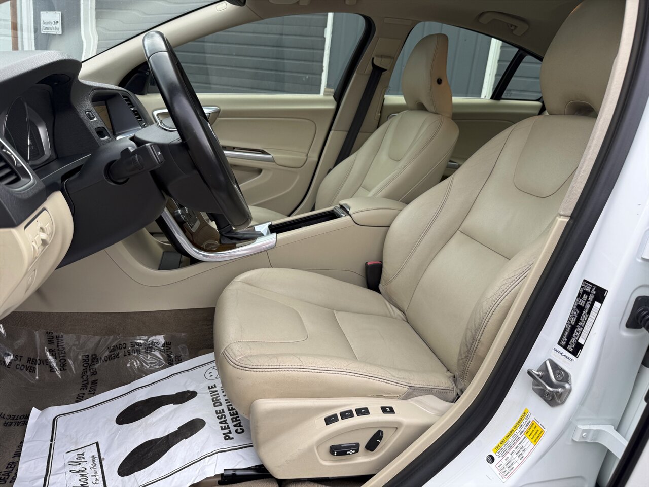 2015 Volvo S60 T5 Platinum - Photo 24 - Portland, OR 97211