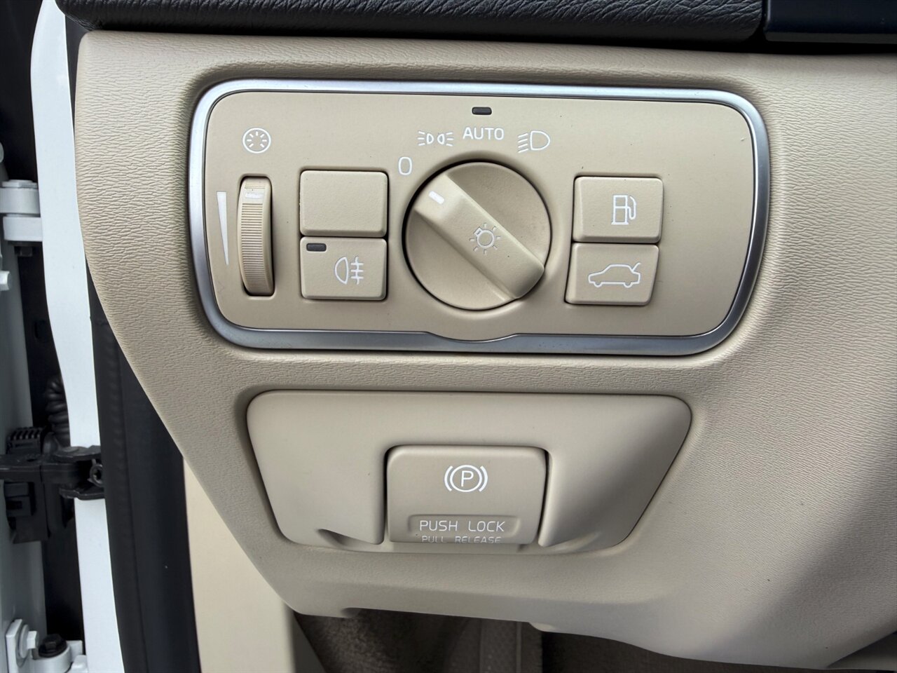 2015 Volvo S60 T5 Platinum - Photo 20 - Portland, OR 97211