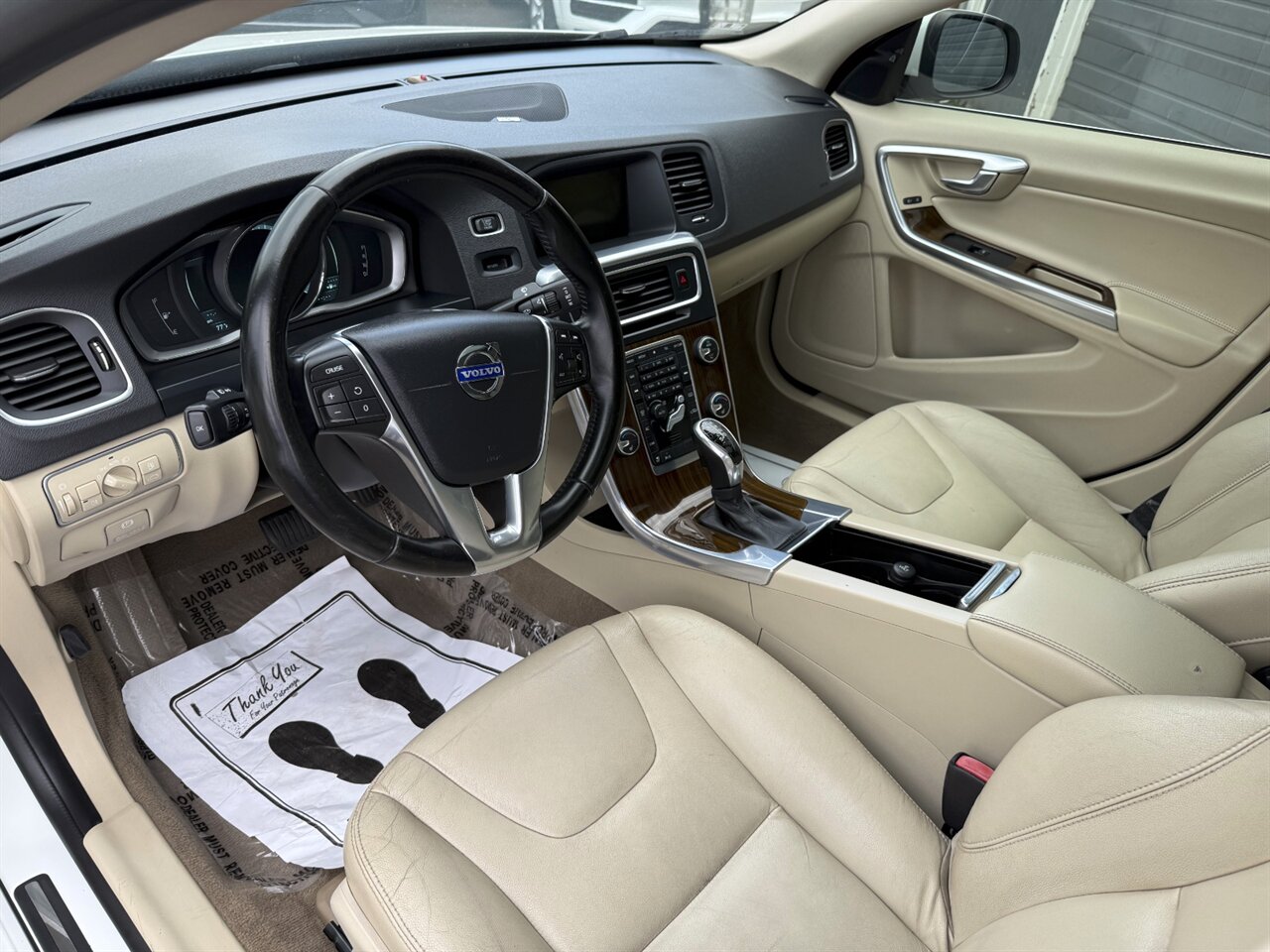 2015 Volvo S60 T5 Platinum - Photo 2 - Portland, OR 97211