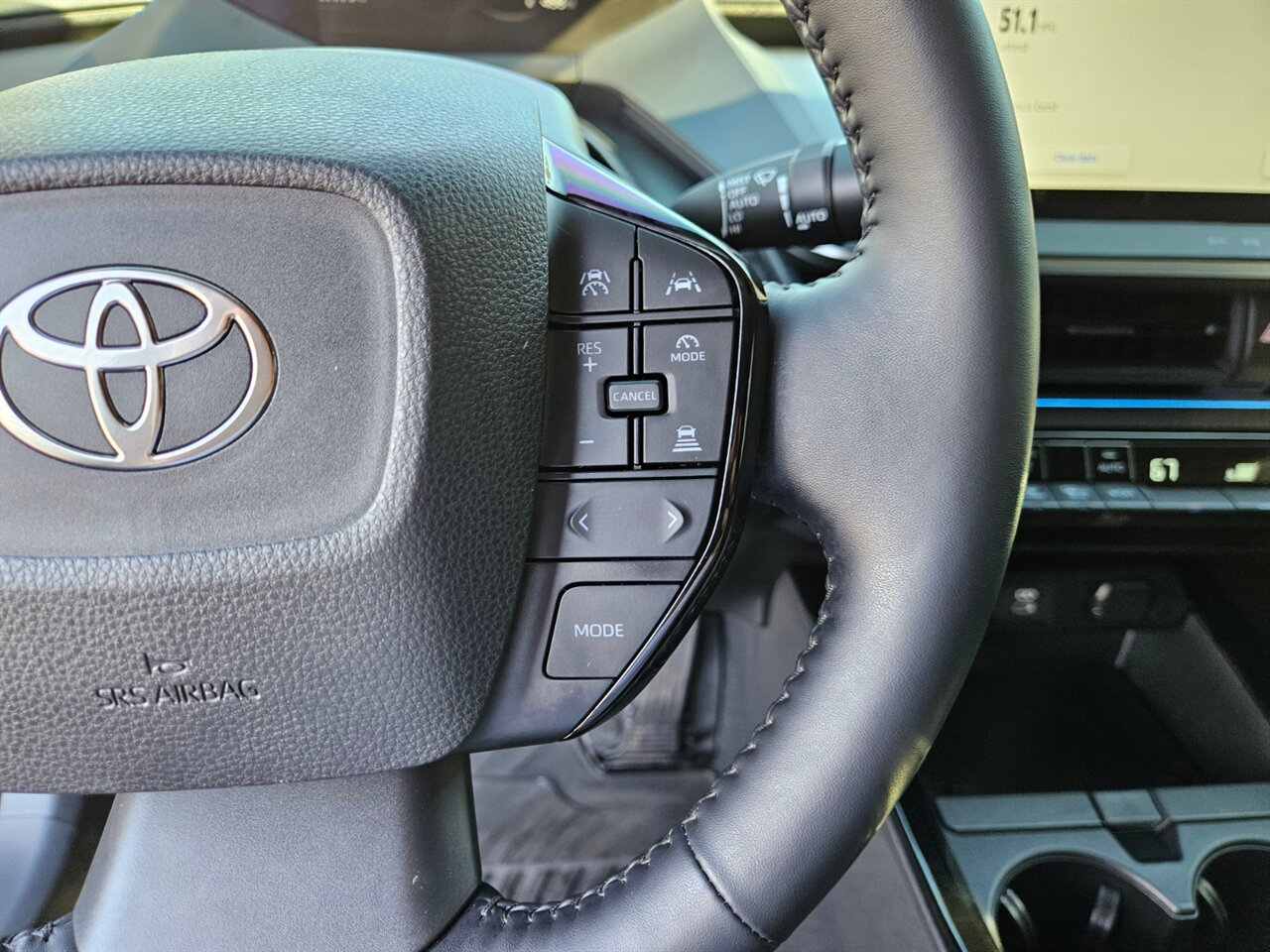 2025 Toyota Prius XLE AWD - Photo 24 - Portland, OR 97211