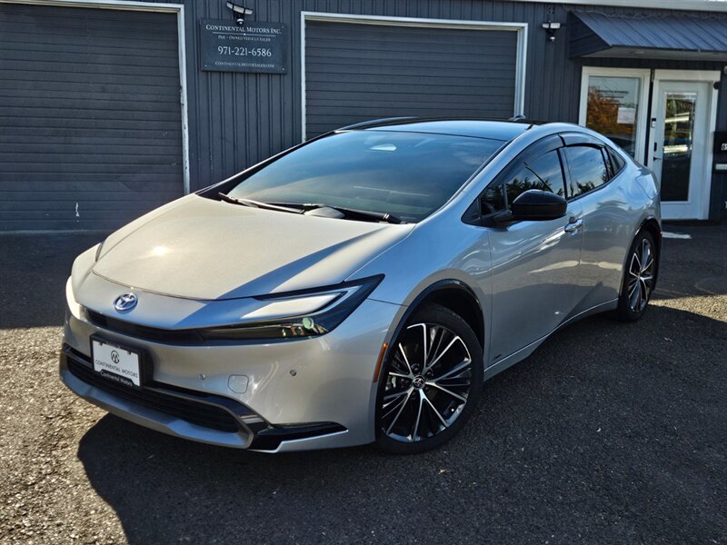 2025 Toyota Prius XLE AWD  
