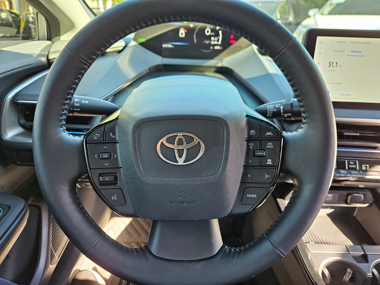 2025 Toyota Prius XLE AWD - Photo 19 - Portland, OR 97211