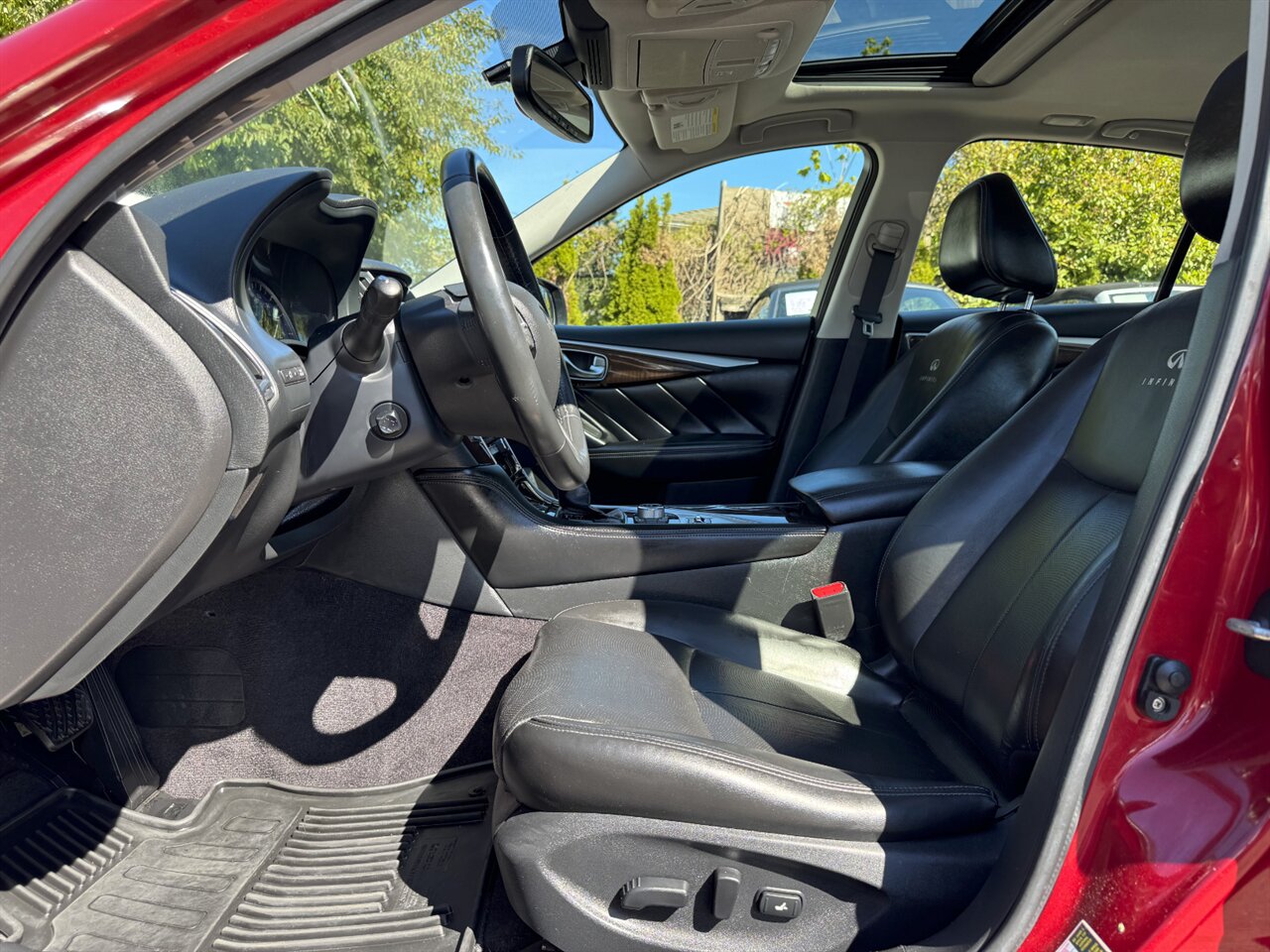 2014 INFINITI Q50 Premium - Photo 11 - Portland, OR 97211