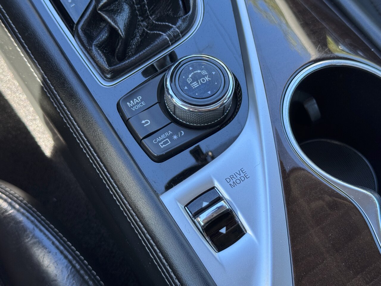 2014 INFINITI Q50 Premium - Photo 29 - Portland, OR 97211