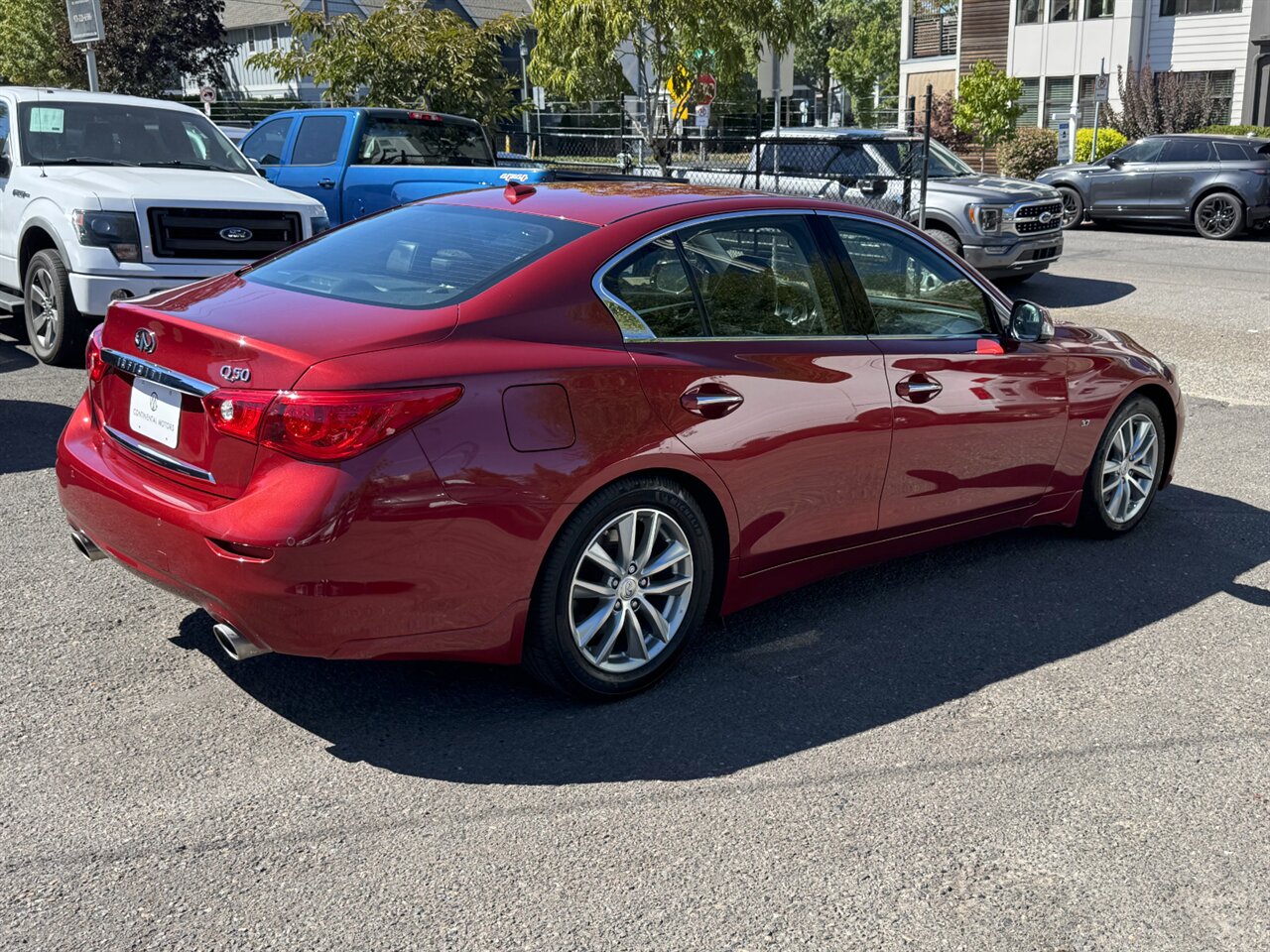 2014 INFINITI Q50 Premium - Photo 8 - Portland, OR 97211