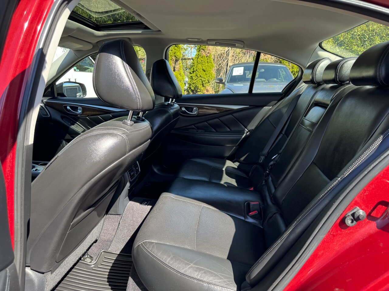 2014 INFINITI Q50 Premium - Photo 13 - Portland, OR 97211