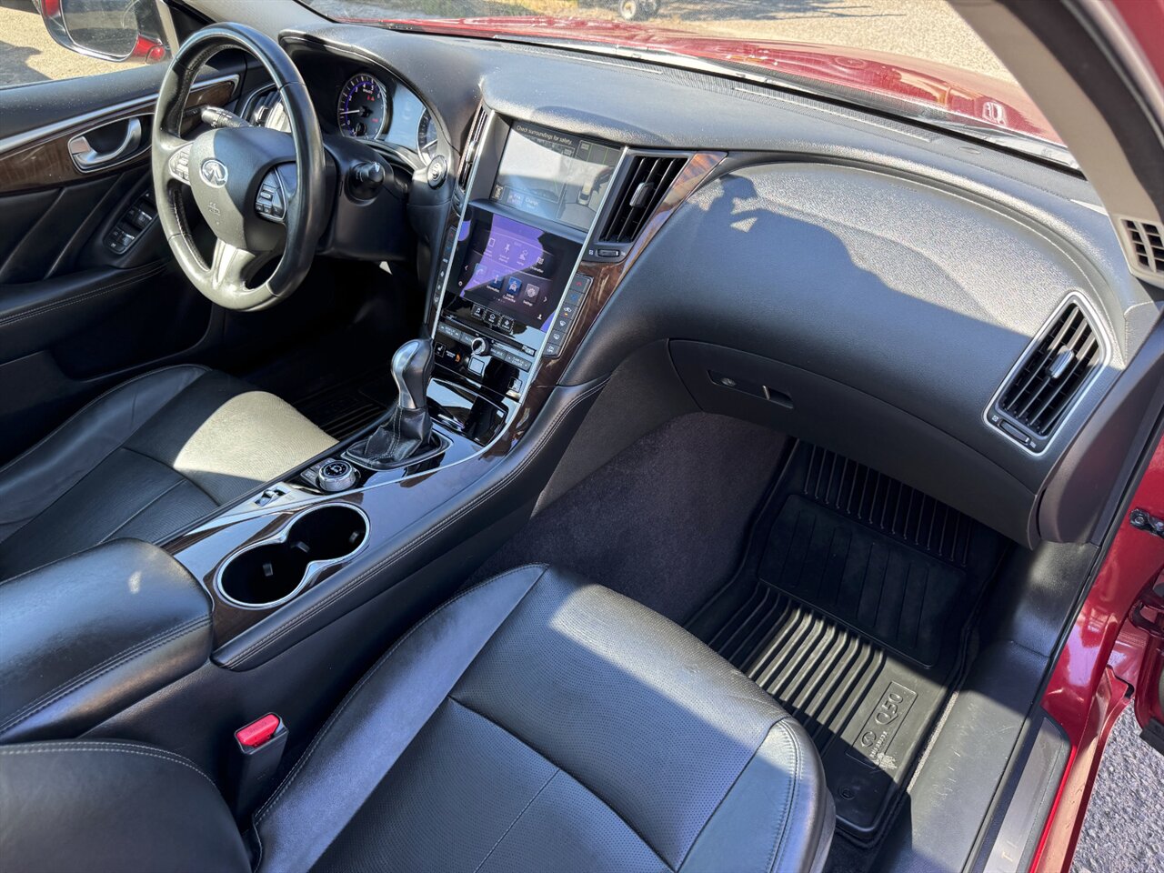 2014 INFINITI Q50 Premium - Photo 17 - Portland, OR 97211