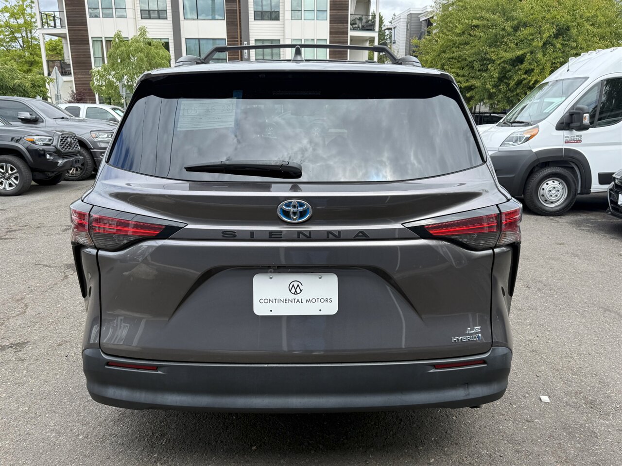2022 Toyota Sienna LE ADAPTIVE CRUISE CAPTAIN CHAIRS - Photo 9 - Portland, OR 97211