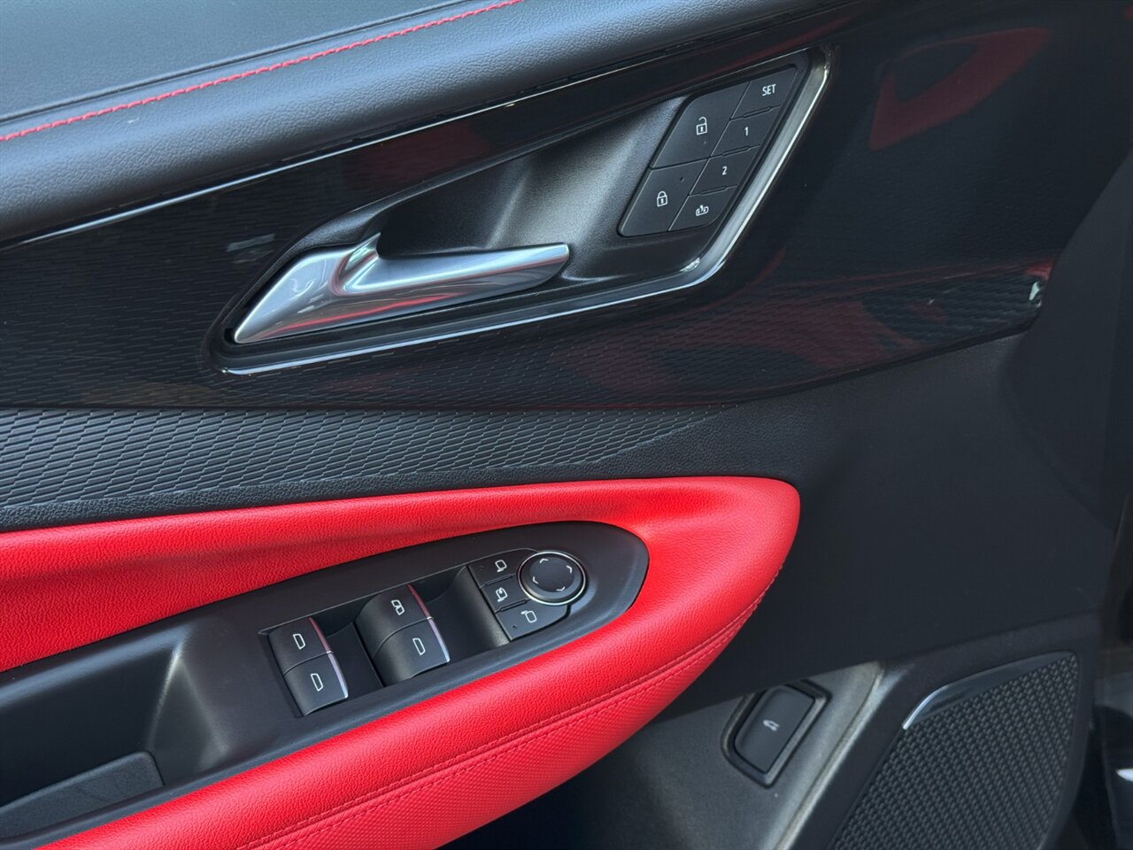 2024 Chevrolet Blazer EV RS - OVER 56K MSRP   - Photo 22 - Portland, OR 97211