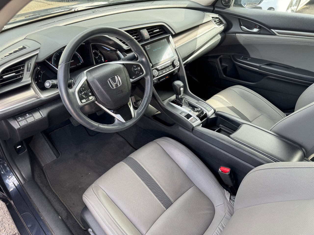 2020 Honda Civic EX-L ADAPTIVE ONLY 17K MILES - Photo 2 - Portland, OR 97211