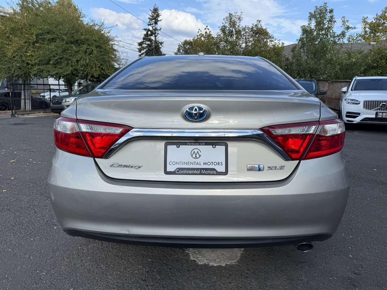 2017 Toyota Camry Hybrid XLE LEATHER ONLY 50K MILES   - Photo 5 - Portland, OR 97211