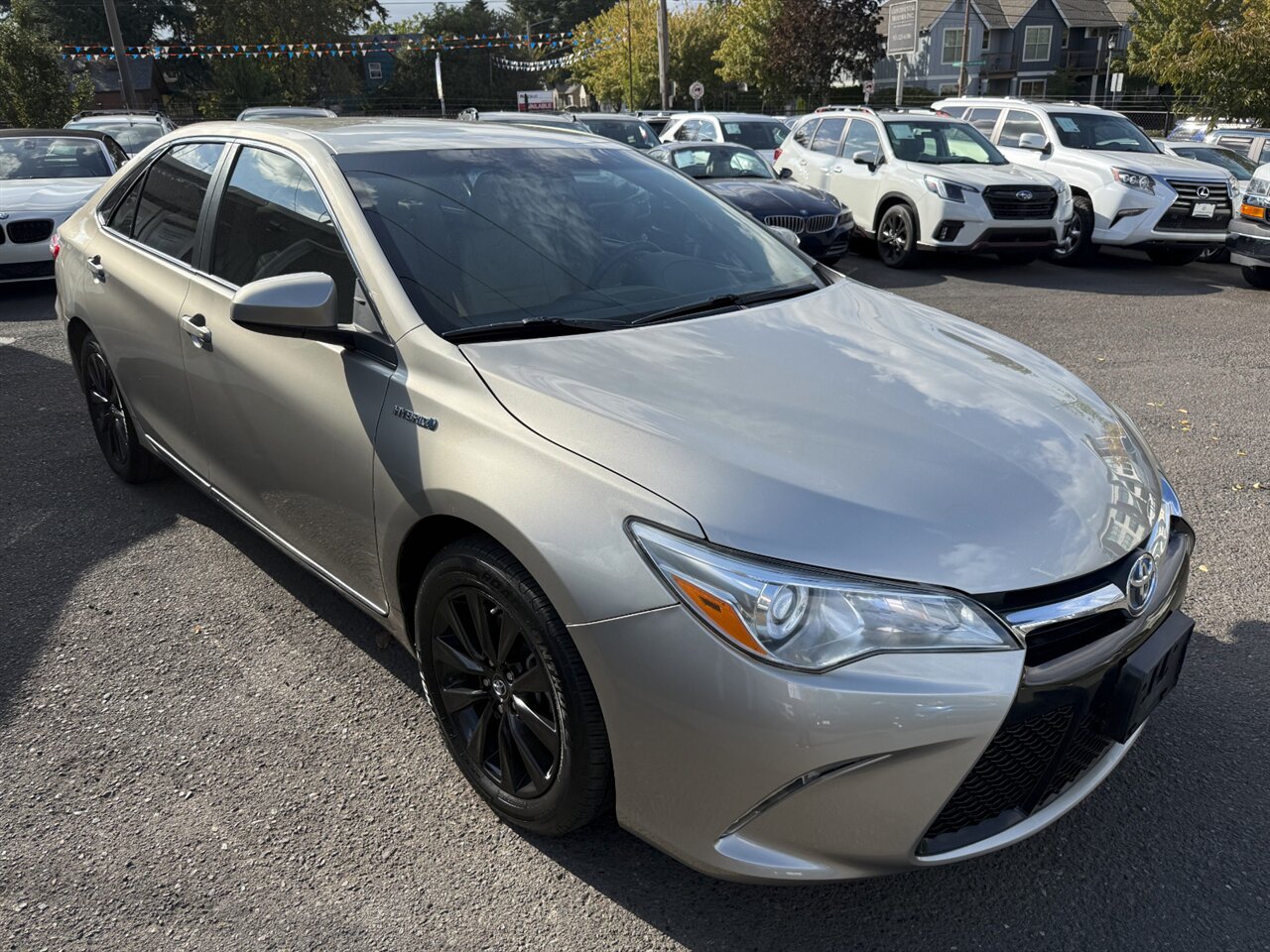 2017 Toyota Camry Hybrid XLE LEATHER ONLY 50K MILES   - Photo 8 - Portland, OR 97211