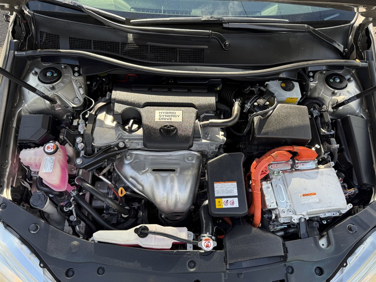 2017 Toyota Camry Hybrid XLE LEATHER ONLY 50K MILES   - Photo 10 - Portland, OR 97211