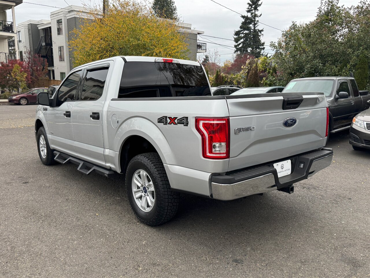 2016 Ford F-150 XLT CREWCAB 4X4   - Photo 10 - Portland, OR 97211
