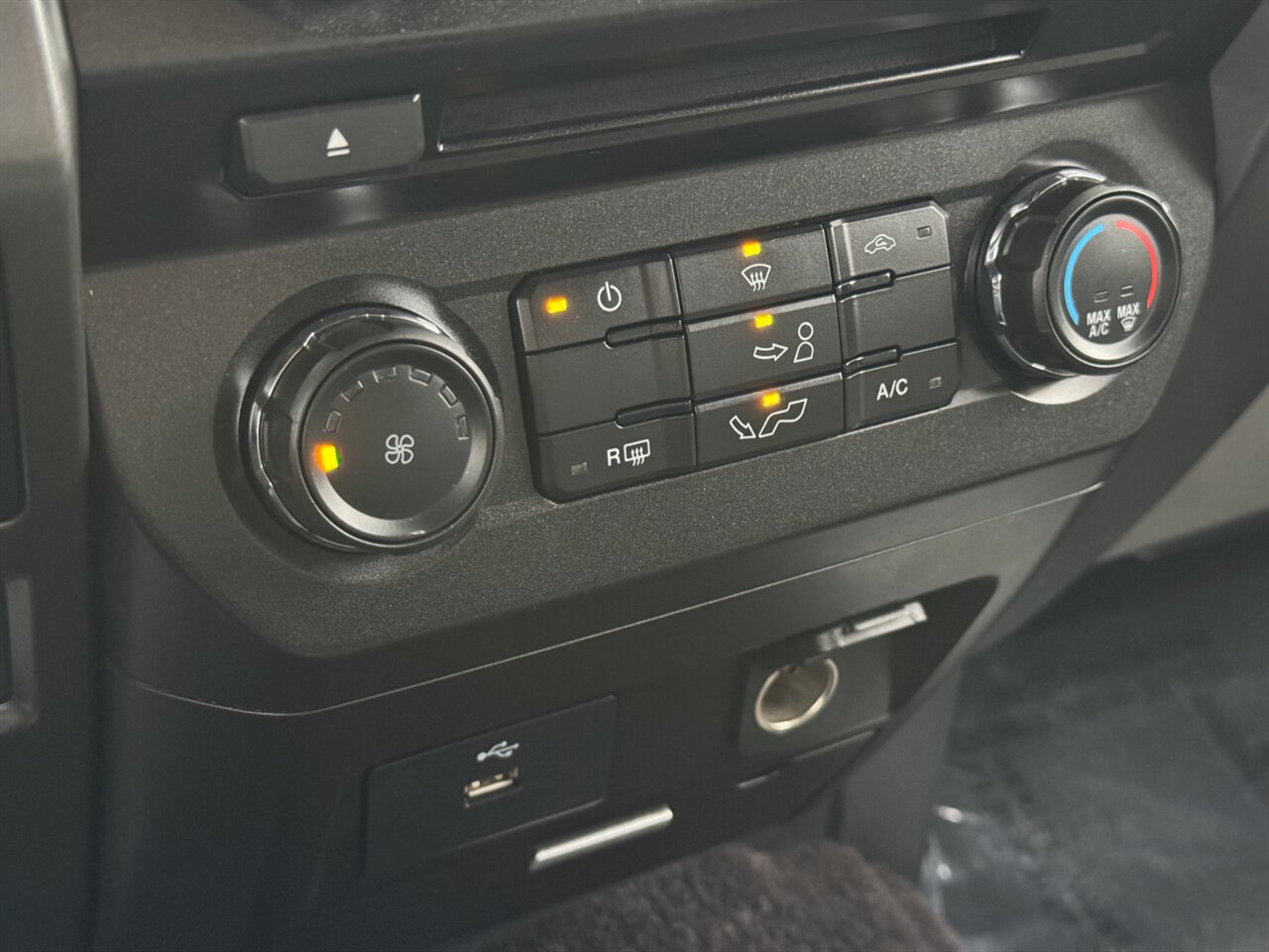 2016 Ford F-150 XLT CREWCAB 4X4   - Photo 28 - Portland, OR 97211