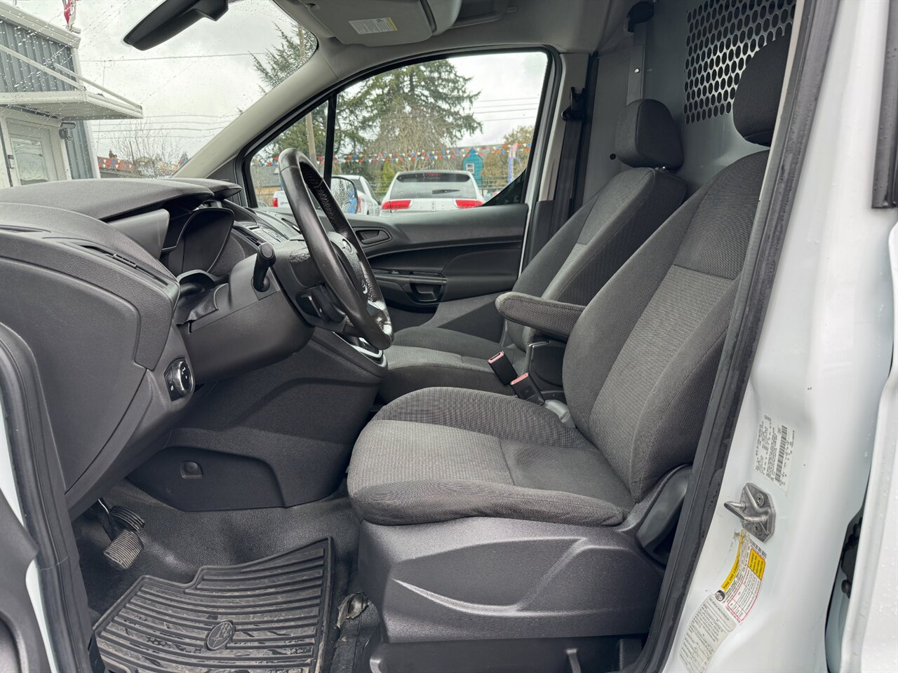 2017 Ford Transit Connect XL LWB w/ CARGO DOOR   - Photo 11 - Portland, OR 97211