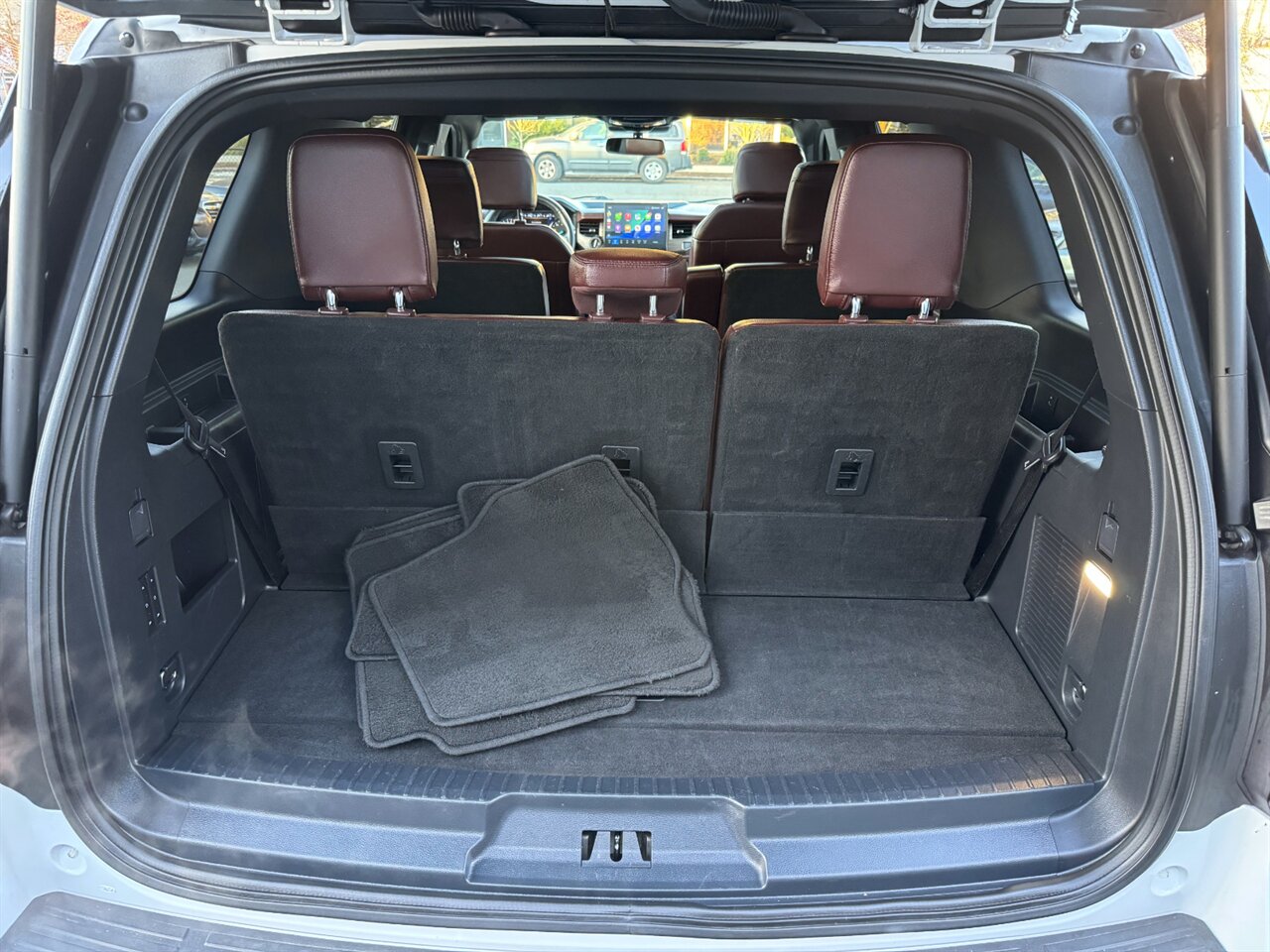 2022 Ford Expedition Limited AWD   - Photo 18 - Portland, OR 97211