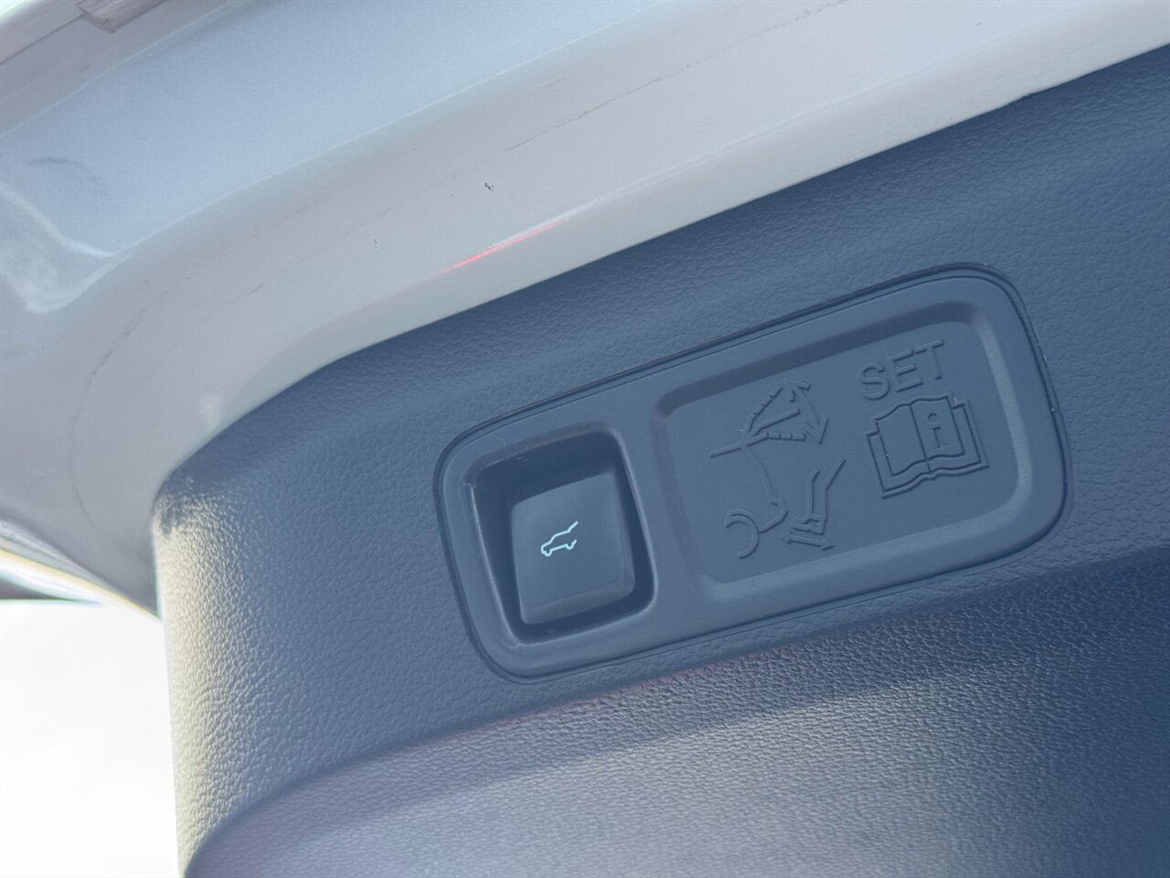 2022 Ford Expedition Limited AWD   - Photo 19 - Portland, OR 97211