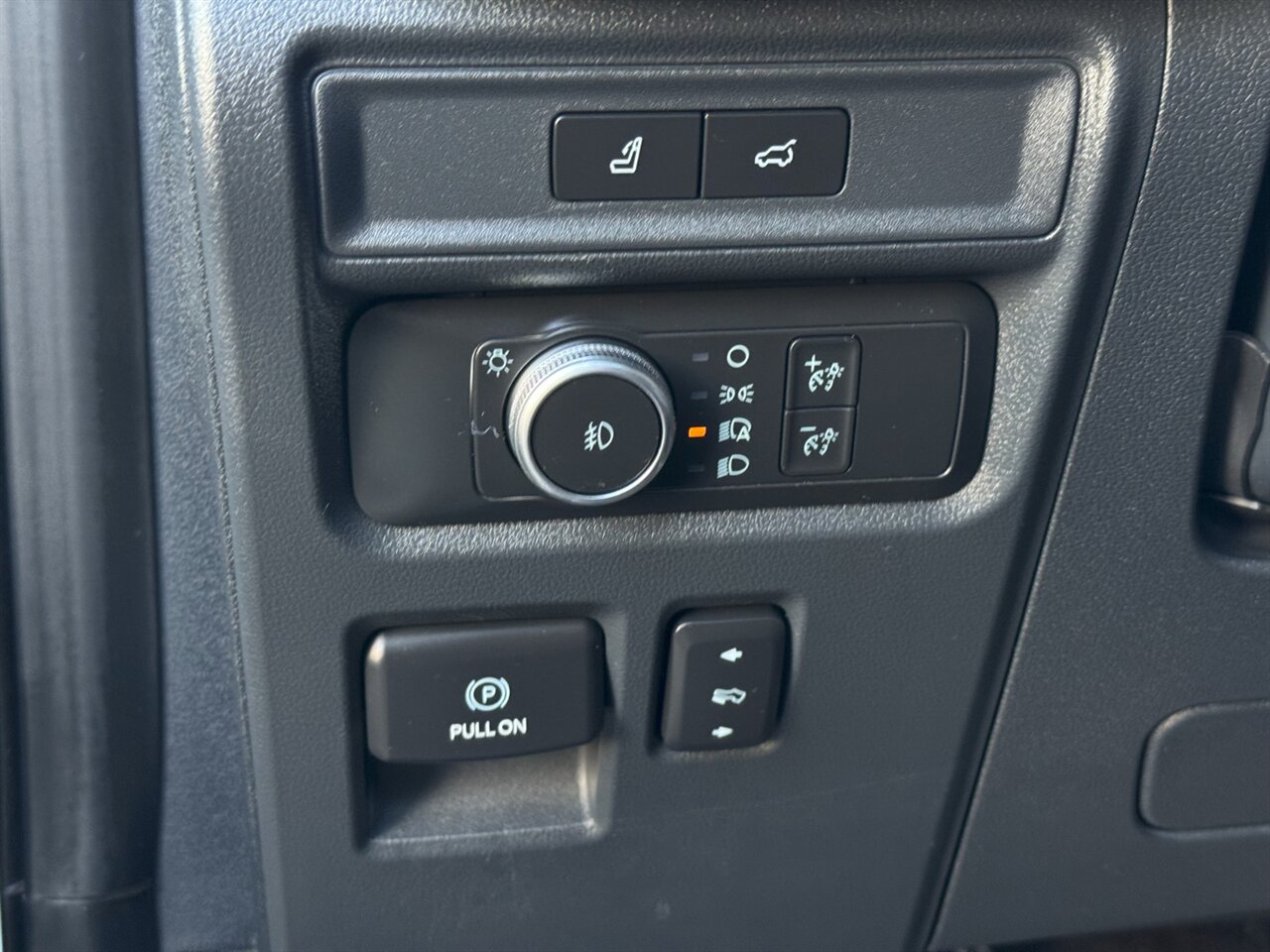 2022 Ford Expedition Limited AWD   - Photo 25 - Portland, OR 97211