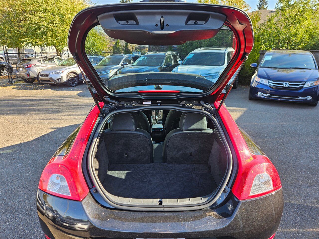 2012 Volvo C30 T5 R-Design   - Photo 10 - Portland, OR 97211