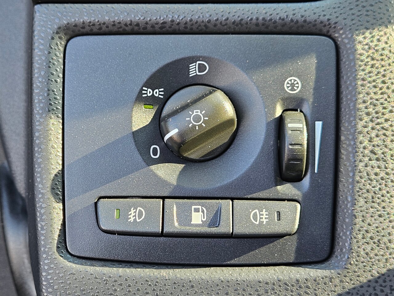 2012 Volvo C30 T5 R-Design   - Photo 20 - Portland, OR 97211