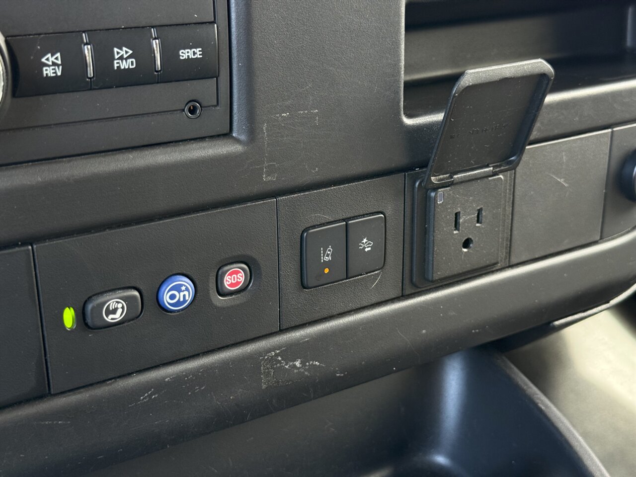 2020 Chevrolet Express 2500 LADDER RACK   - Photo 24 - Portland, OR 97211