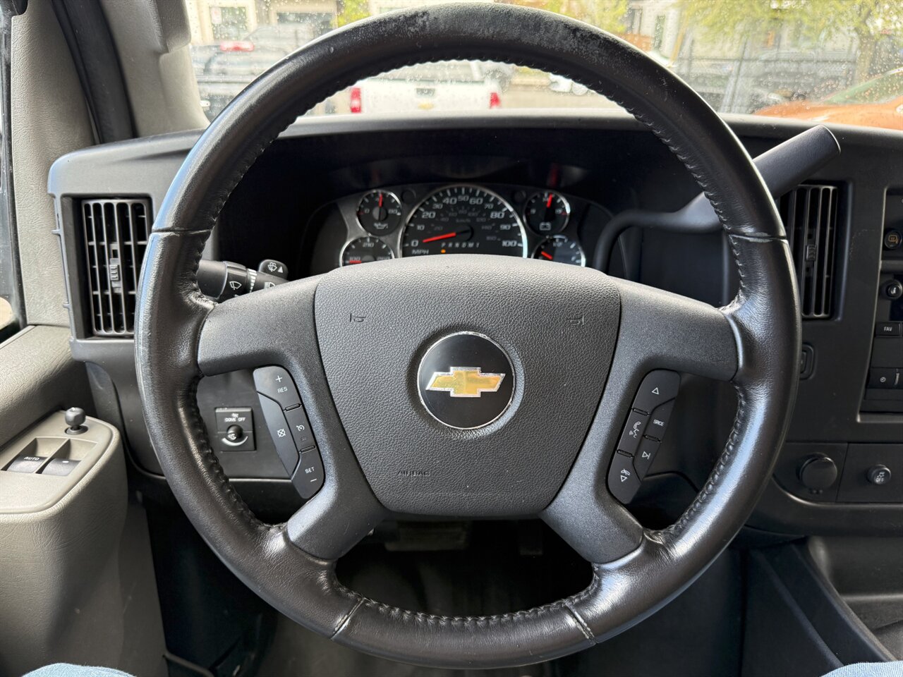 2020 Chevrolet Express 2500 LADDER RACK   - Photo 18 - Portland, OR 97211