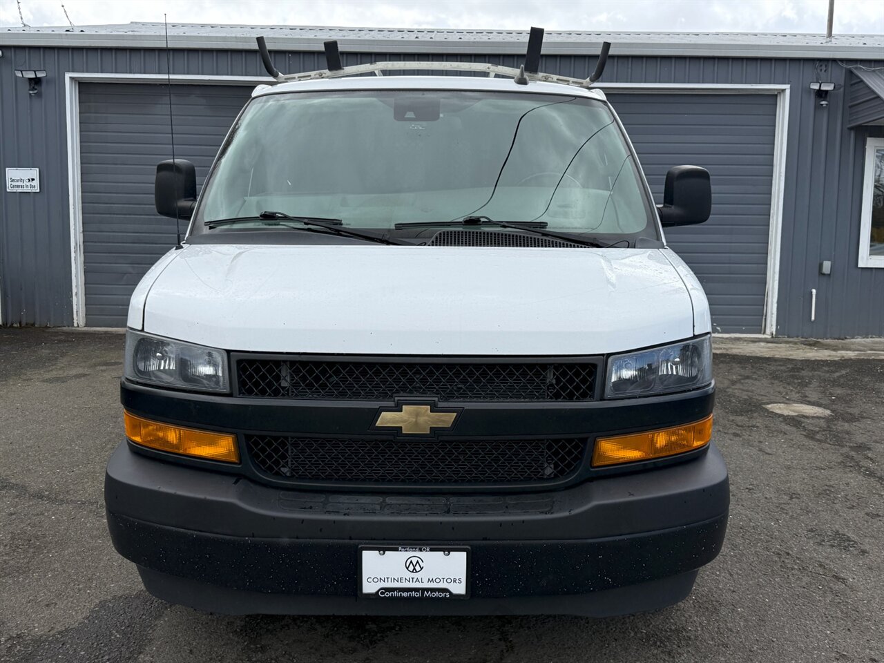2020 Chevrolet Express 2500 LADDER RACK   - Photo 5 - Portland, OR 97211