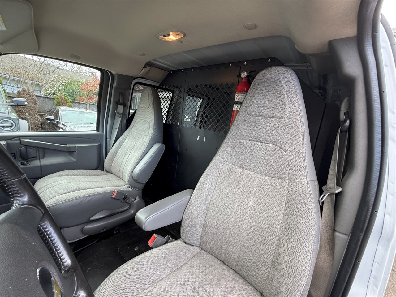 2020 Chevrolet Express 2500 LADDER RACK   - Photo 12 - Portland, OR 97211