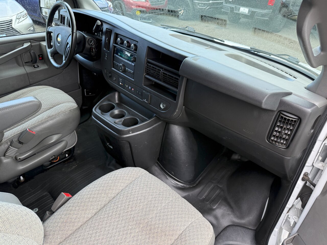 2020 Chevrolet Express 2500 LADDER RACK   - Photo 16 - Portland, OR 97211